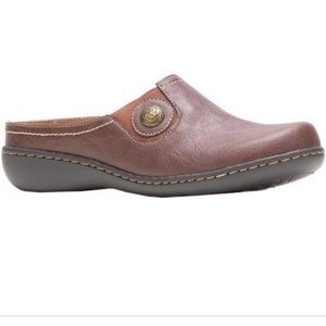 Soft Style shoes